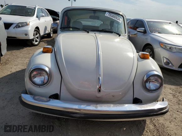 1979 Volkswagen Beetle with VIN 1592042384, listed as a Copart auction lot 76500934 with 37,218 mi miles and Salvage Title. Bid and sale history available at DreamBid. Image 5.
