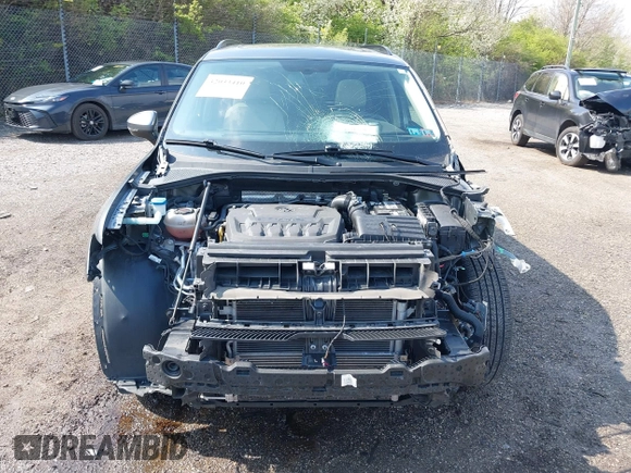 2019 Volkswagen Tiguan SE with VIN 3VV2B7AX5KM198454, listed as a IAAI auction lot 42033410 with 64,381 mi miles and . Bid and sale history available at DreamBid. Image 13.