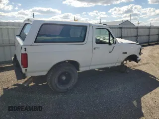 1992 Ford Bronco XL with VIN 1FMEU15N8NLA71761, listed as a Copart auction lot 61508904 with 181,426 mi miles and Clean Title. Bid and sale history available at DreamBid. Image 3.