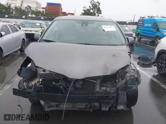 2018 Toyota Sienna XLE Auto Access Seat with VIN 5TDYZ3DC0JS917727, listed as a IAAI auction lot 41746005 with 130,565 mi miles and . Bid and sale history available at DreamBid. Image 12.