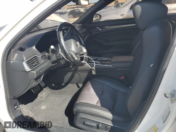 2020 Honda Accord Sport z VIN 1HGCV1F38LA102619, wystawiony jako Copart lot #60886935 z przebiegiem 76 944 mil mil oraz Nie do naprawy • Non repairable. Historia ofert i sprzedaży dostępna na DreamBid. Obrazek 7.