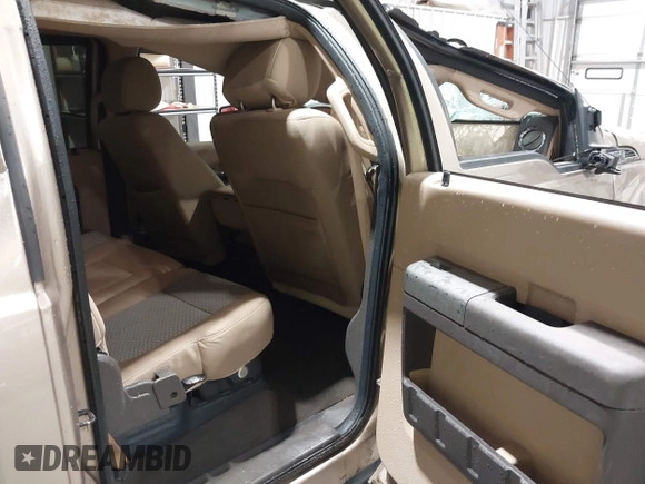 2012 Ford F-250 XL с VIN 1FT7W2B63CEC22145, выставлен на аукционе IAAI как лот 41948909 с пробегом 166 371 миль миль и . История ставок и продаж доступна на DreamBid. Изображение 8.