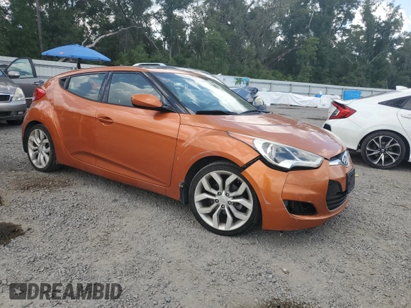 2013 Hyundai Veloster w/Red Int with VIN KMHTC6AD5DU094010, listed as a Copart auction lot 58048795 with 90,455 mi miles and Salvage title. Bid and sale history available at DreamBid. Image 4.