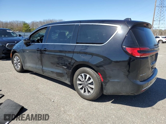 2024 Chrysler Pacifica Hybrid Select z VIN 2C4RC1S76RR157114, wystawiony jako Copart lot #49964035 z przebiegiem 27 276 mil mil oraz Nie do naprawy • Non repairable. Historia ofert i sprzedaży dostępna na DreamBid. Obrazek 2.
