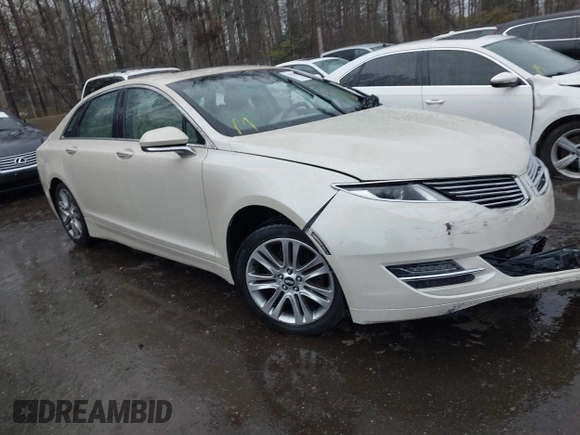 2015 Lincoln MKZ z VIN 3LN6L2JK1FR603766, wystawiony jako IAAI lot #41975944 z przebiegiem 81 547 mil mil oraz . Historia ofert i sprzedaży dostępna na DreamBid. Obrazek 1.