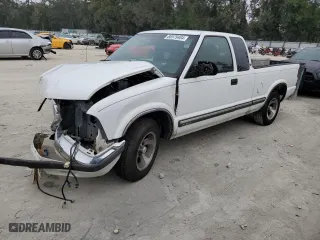 2000 Chevrolet S-10 LS with VIN 1GCCS19W9YK106385, listed as a Copart auction lot 43113425 with 222,516 mi miles and Non Repairable. Bid and sale history available at carsss.com. Image 1.