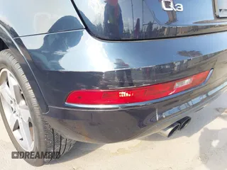 2015 Audi Q3 Premium Plus с VIN WA1EFCFSXFR007096, выставлен на аукционе IAAI как лот 42781603 с пробегом 156 717 миль миль и . История ставок и продаж доступна на DreamBid. Изображение 17.