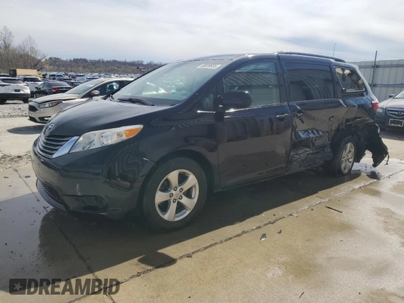 2015 Toyota Sienna LE AAS with VIN 5TDKK3DC1FS632309, listed as a Copart auction lot 49820935 with 209,492 mi miles and Salvage Title. Bid and sale history available at carsss.com. Image 1.