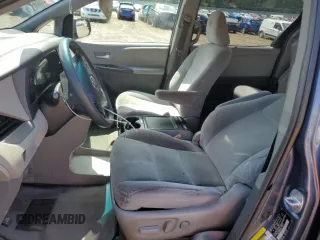 2017 Toyota Sienna LE Auto Access Seat with VIN 5TDKZ3DC5HS782583, listed as a Copart auction lot 60624395 with 171,311 mi miles and Salvage title. Bid and sale history available at DreamBid. Image 7.