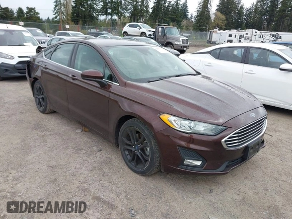 2019 Ford Fusion SE with VIN 3FA6P0HD0KR136232, listed as a IAAI auction lot 42015102 with 66,472 mi miles. Bid and sale history available at carsss.com. Image 1.