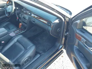 2002 Cadillac Seville Luxury SLS with VIN 1G6KS54Y82U305194, listed as a IAAI auction lot 40978923 with 115,813 mi miles. Bid and sale history available at carsss.com. Image 5.