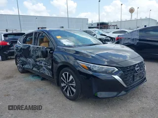 2024 Nissan Sentra SV z VIN 3N1AB8CV8RY202031, wystawiony jako IAAI lot #42084376 z przebiegiem 12 747 mil mil oraz . Historia ofert i sprzedaży dostępna na DreamBid. Obrazek 1.