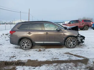 2016 Mitsubishi Outlander SE with VIN JA4AZ3A33GZ051271, listed as a IAAI auction lot 41161321 with 61,306 mi miles and . Bid and sale history available at DreamBid. Image 14.