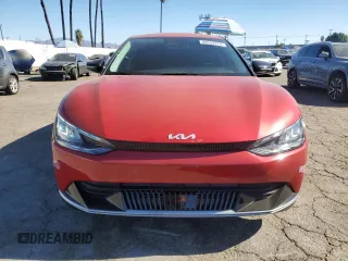 2022 Kia EV6 Wind with VIN KNDC34LA9N5066086, listed as a Copart auction lot 80554274 with 22,539 mi miles and Salvage Title. Bid and sale history available at carsss.com. Image 5.