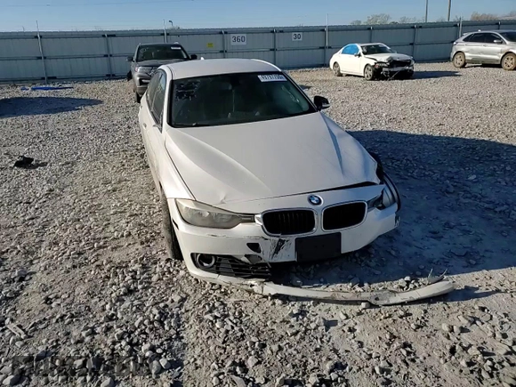 2015 BMW 3 Series 328i z VIN WBA3C1C58FP116657, wystawiony jako Copart lot #49797755 z przebiegiem Nie podano mil oraz Szkoda całkowita • Salvage title. Historia ofert i sprzedaży dostępna na DreamBid. Obrazek 11.