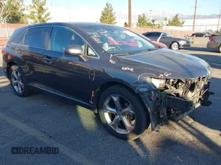 2010 Toyota Venza with VIN 4T3ZK3BB5AU030335, listed as a IAAI auction lot 41348581 with 111,549 mi miles. Bid and sale history available at carsss.com. Image 1.