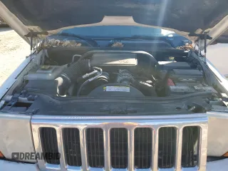 2010 Jeep Commander Sport with VIN 1J4RH4GK9AC113888, listed as a Copart auction lot 84553544 with 208,109 mi miles and Salvage title. Bid and sale history available at DreamBid. Image 12.