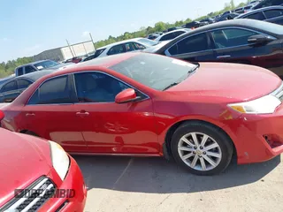 2014 Toyota Camry SE with VIN 4T1BK1FK8EU547143, listed as a IAAI auction lot 41876192 with 209,535 mi miles. Bid and sale history available at carsss.com. Image 13.