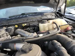 2019 Ford F-250 XL z VIN 1FT7W2BTXKED51097, wystawiony jako Copart lot #69957015 z przebiegiem 178 070 mil mil oraz Szkoda całkowita • Salvage title. Historia ofert i sprzedaży dostępna na DreamBid. Obrazek 13.