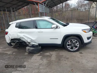 2021 Jeep Compass Limited with VIN 3C4NJCCB3MT573534, listed as a IAAI auction lot 40958890 with 74,147 mi miles. Bid and sale history available at carsss.com. Image 13.