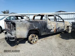 2015 GMC Canyon 2WD SLE with VIN 1GTG5BE34F1118747, listed as a Copart auction lot 50563645 with 0 mi miles and Non Repairable. Bid and sale history available at carsss.com. Image 3.