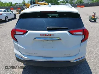 2024 GMC Terrain SLT z VIN 3GKALVEG7RL234722, wystawiony jako IAAI lot #42588099 z przebiegiem 31 077 mil mil oraz . Historia ofert i sprzedaży dostępna na DreamBid. Obrazek 17.