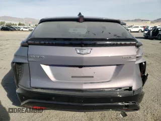 2024 Cadillac LYRIQ Sport z VIN 1GYKPWRL7RZ122023, wystawiony jako Copart lot #80765334 z przebiegiem 6 183 mil mil oraz Szkoda całkowita • Salvage title. Historia ofert i sprzedaży dostępna na DreamBid. Obrazek 6.