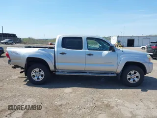 2006 Toyota Tacoma z VIN 5TELU42N66Z147725, wystawiony jako IAAI lot #42097752 z przebiegiem 206 452 mil mil oraz . Historia ofert i sprzedaży dostępna na DreamBid. Obrazek 12.