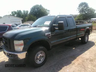 2010 Ford F-250 XL with VIN 1FTSX2BR2AEB33052, listed as a IAAI auction lot 42670640 with 197,585 mi miles and . Bid and sale history available at DreamBid. Image 17.