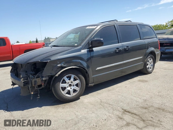 2012 Chrysler Town & Country Touring with VIN 2C4RC1BG6CR144418, listed as a Copart auction lot 55470135 with 139,817 mi miles and Salvage Title. Bid and sale history available at DreamBid. Image 1.