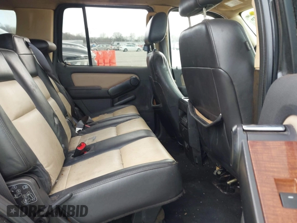 2008 Ford Explorer Eddie Bauer with VIN 1FMEU64E48UA79367, listed as a IAAI auction lot 41807919 with 211,458 mi miles. Bid and sale history available at carsss.com. Image 8.