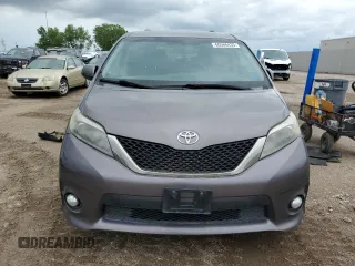 2016 Toyota Sienna SE with VIN 5TDXK3DCXGS732187, listed as a Copart auction lot 60566435 with Not provided miles and Clean title. Bid and sale history available at DreamBid. Image 5.