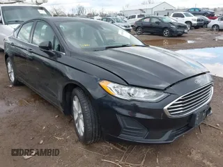 2019 Ford Fusion SE with VIN 3FA6P0HD4KR248841, listed as a IAAI auction lot 41880543 with 87,803 mi miles. Bid and sale history available at carsss.com. Image 1.
