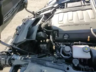 2017 Chevrolet Corvette 3LT с VIN 1G1YF2D75H5118511, выставлен на аукционе Copart как лот 43003065 с пробегом 22 883 миль миль и Списание • Salvage title. История ставок и продаж доступна на DreamBid. Изображение 14.