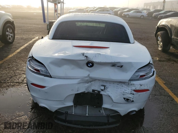 2011 BMW Z4 sDrive35is with VIN WBALM1C55BE393706, listed as a Copart auction lot 81055784 with 87,901 mi miles and Clean title. Bid and sale history available at DreamBid. Image 6.