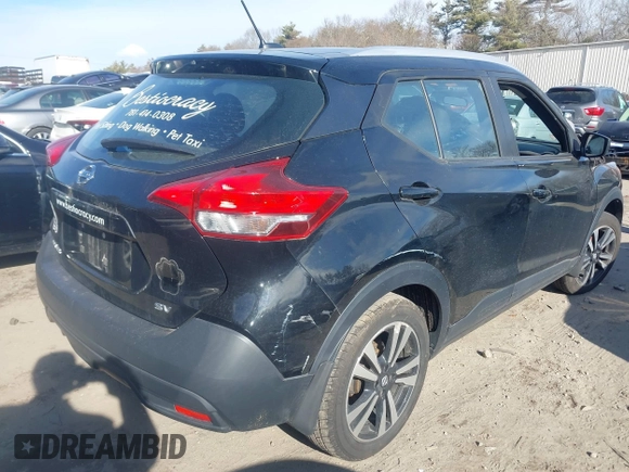 2019 Nissan Kicks SR z VIN 3N1CP5CU4KL491184, wystawiony jako IAAI lot #41260915 z przebiegiem 79 554 mil mil oraz . Historia ofert i sprzedaży dostępna na DreamBid. Obrazek 4.