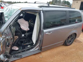 2019 Dodge Grand Caravan SE with VIN 2C4RDGBG3KR639447, listed as a IAAI auction lot 40960702 with Not Provided miles and . Bid and sale history available at DreamBid. Image 13.