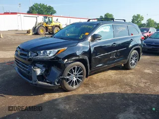 2018 Toyota Highlander SE with VIN 5TDJZRFH7JS868717, listed as a IAAI auction lot 42593499 with 83,533 mi miles and . Bid and sale history available at DreamBid. Image 17.