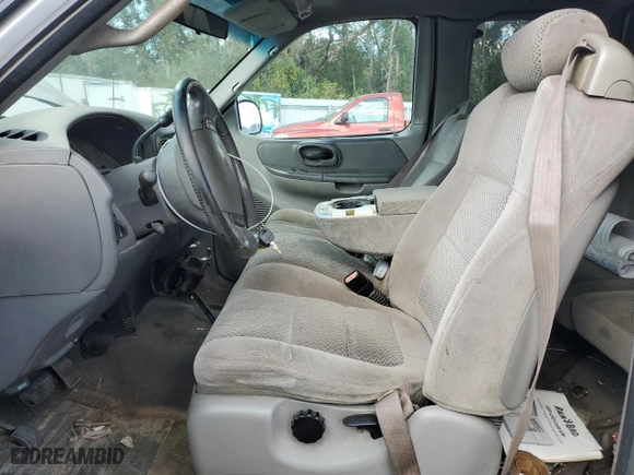 2001 Ford F-150 Work Series with VIN 2FTRX17W21CA26757, listed as a Copart auction lot 79602654 with 0 mi miles and Non Repairable. Bid and sale history available at carsss.com. Image 7.