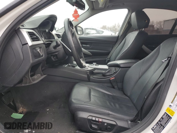 2013 BMW 3 Series 328i xDrive with VIN WBA3B5C5XDF593068, listed as a Copart auction lot 44933655 with 81,193 mi miles and Salvage Title. Bid and sale history available at carsss.com. Image 7.