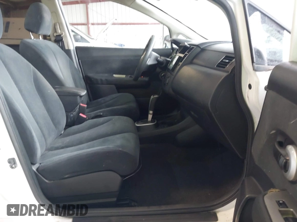 2010 Nissan Versa 1.8 S with VIN 3N1BC1AP7AL414885, listed as a IAAI auction lot 41484047 with 200,905 mi miles. Bid and sale history available at carsss.com. Image 5.
