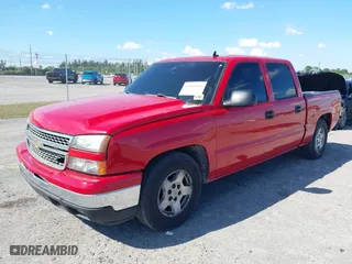 2006 Chevrolet Silverado 1500 LT1 with VIN 2GCEC13T461118817, listed as a IAAI auction lot 41886100 with 281,924 mi miles. Bid and sale history available at carsss.com. Image 18.