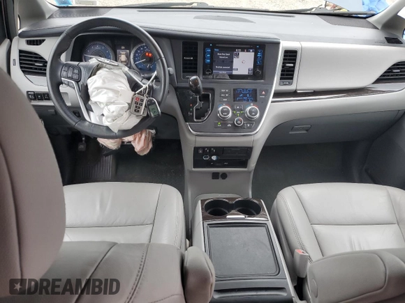 2017 Toyota Sienna XLE с VIN 5TDDZ3DC2HS164002, выставлен на аукционе Copart как лот 57118585 с пробегом 49 991 миль миль и Списание • Salvage title. История ставок и продаж доступна на DreamBid. Изображение 8.