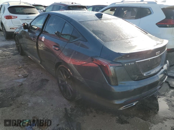 2022 Cadillac CT5 Sport z VIN 1G6DP5RK1N0120432, wystawiony jako Copart lot #76543334 z przebiegiem Nie podano mil oraz Nie do naprawy • Non repairable. Historia ofert i sprzedaży dostępna na DreamBid. Obrazek 2.