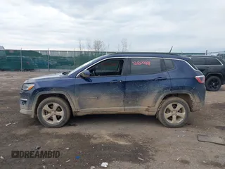 2018 Jeep Compass Latitude z VIN 3C4NJDBB3JT434507, wystawiony jako IAAI lot #42120088 z przebiegiem 82 181 mil mil oraz . Historia ofert i sprzedaży dostępna na DreamBid. Obrazek 14.