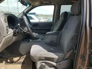 2003 Chevrolet TrailBlazer LS with VIN 1GNDT13SX32240071, listed as a Copart auction lot 52733205 with 193,683 mi miles and Salvage Title. Bid and sale history available at DreamBid. Image 7.