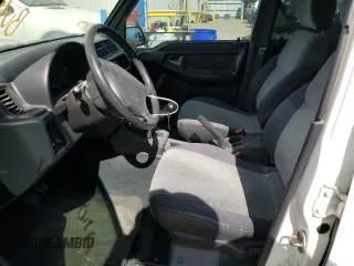 1996 Geo Tracker z VIN 2CNBE1364T6909947, wystawiony jako Copart lot #54411835 z przebiegiem 171 862 mil mil oraz Szkody całkowita. Historia ofert i sprzedaży dostępna na DreamBid. Obrazek 7.