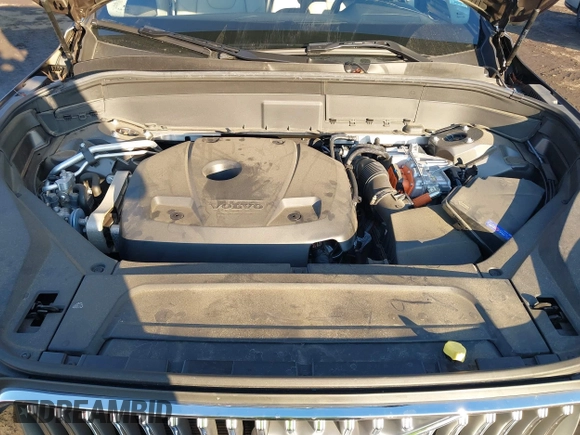 2023 Volvo XC90 Plus Bright Theme with VIN YV4H60CN1P1967680, listed as a IAAI auction lot 41297577 with Not provided miles and . Bid and sale history available at DreamBid. Image 10.