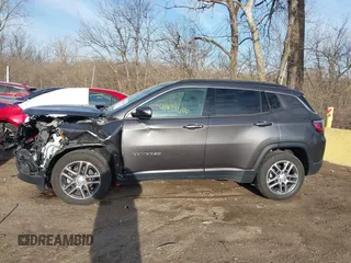 2020 Jeep Compass Altitude with VIN 3C4NJCBB0LT247013, listed as a IAAI auction lot 41821616 with 50,635 mi miles and . Bid and sale history available at carsss.com. Image 14.