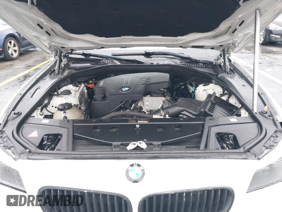 2012 BMW 5 Series 528i with VIN WBAXG5C55CDW85766, listed as a IAAI auction lot 41373727 with 105,056 mi miles. Bid and sale history available at carsss.com. Image 10.